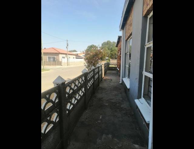 3 BEDROOM HOUSE FOR SALE IN ZAMDELA